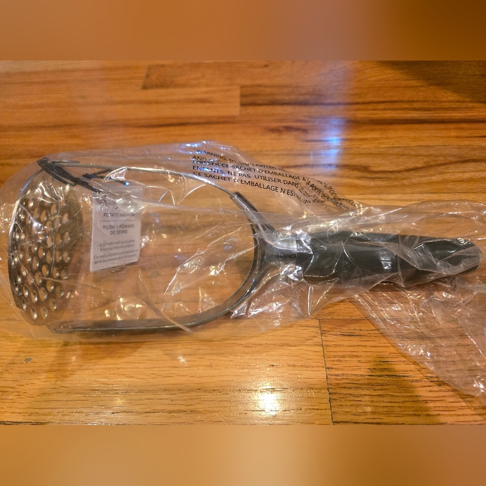 Williams Sonoma Prep Tools Potato Masher - NWT